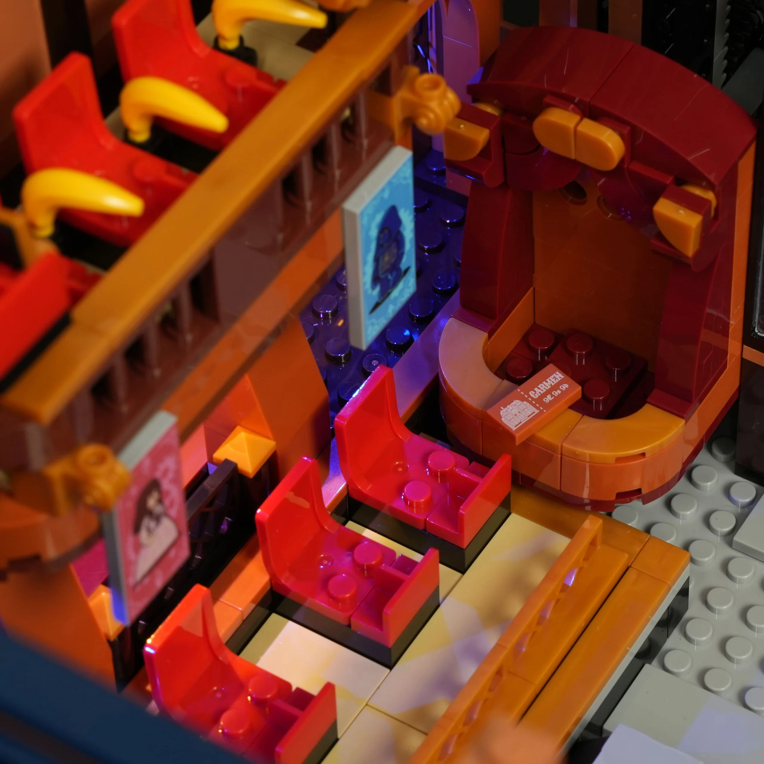 Steampunk Time Opera House Building Set with 3 Lighting Modes