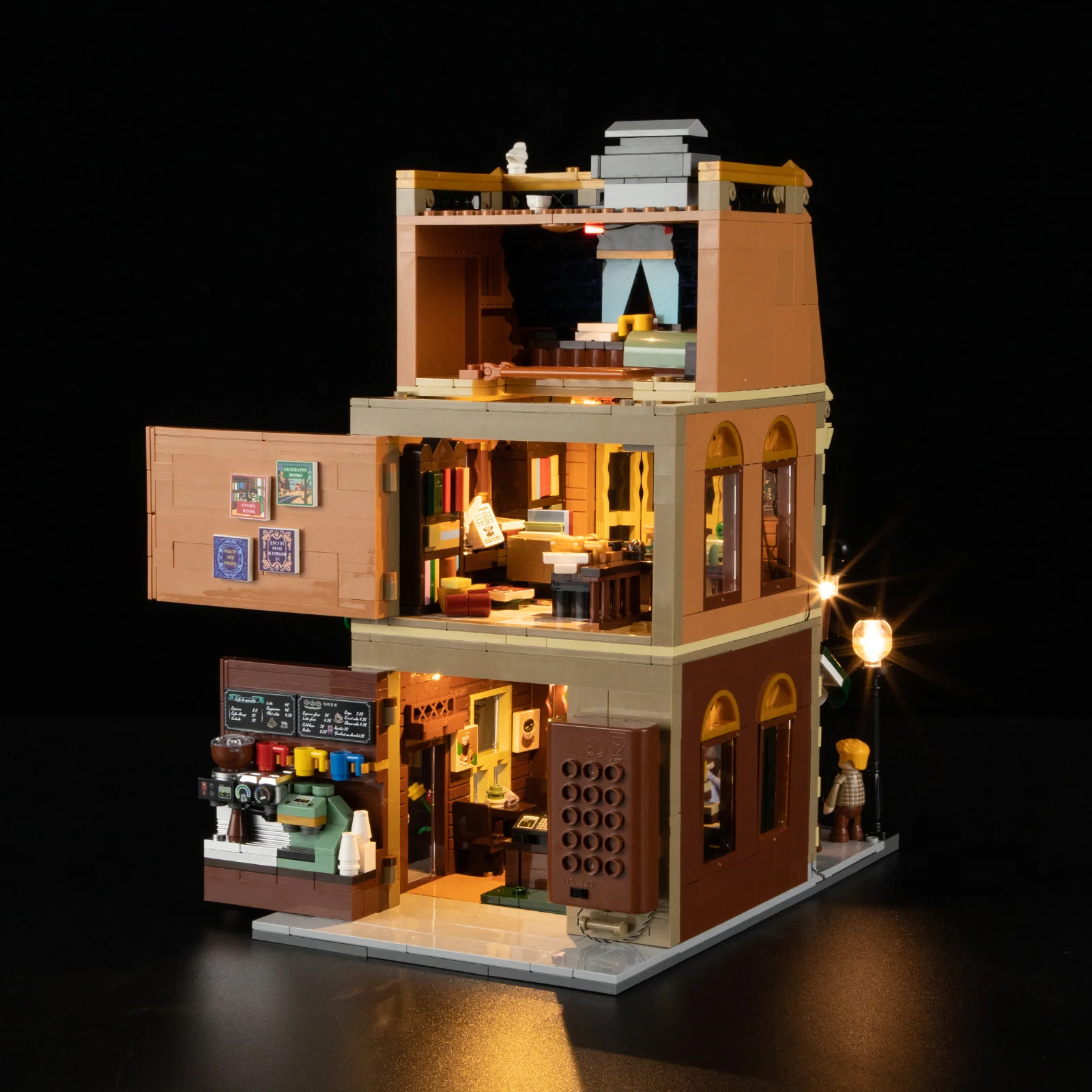 Book-Cafe Building Set with 10 Light Positions and Elsa Minifigure