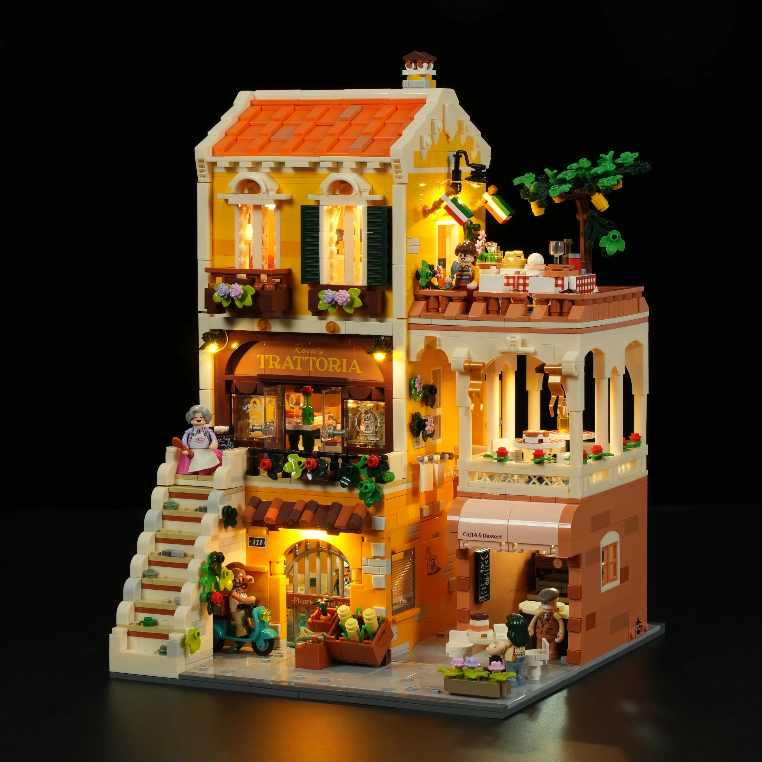 Italian Homestyle Restaurant Modular Street Building Set for Display
