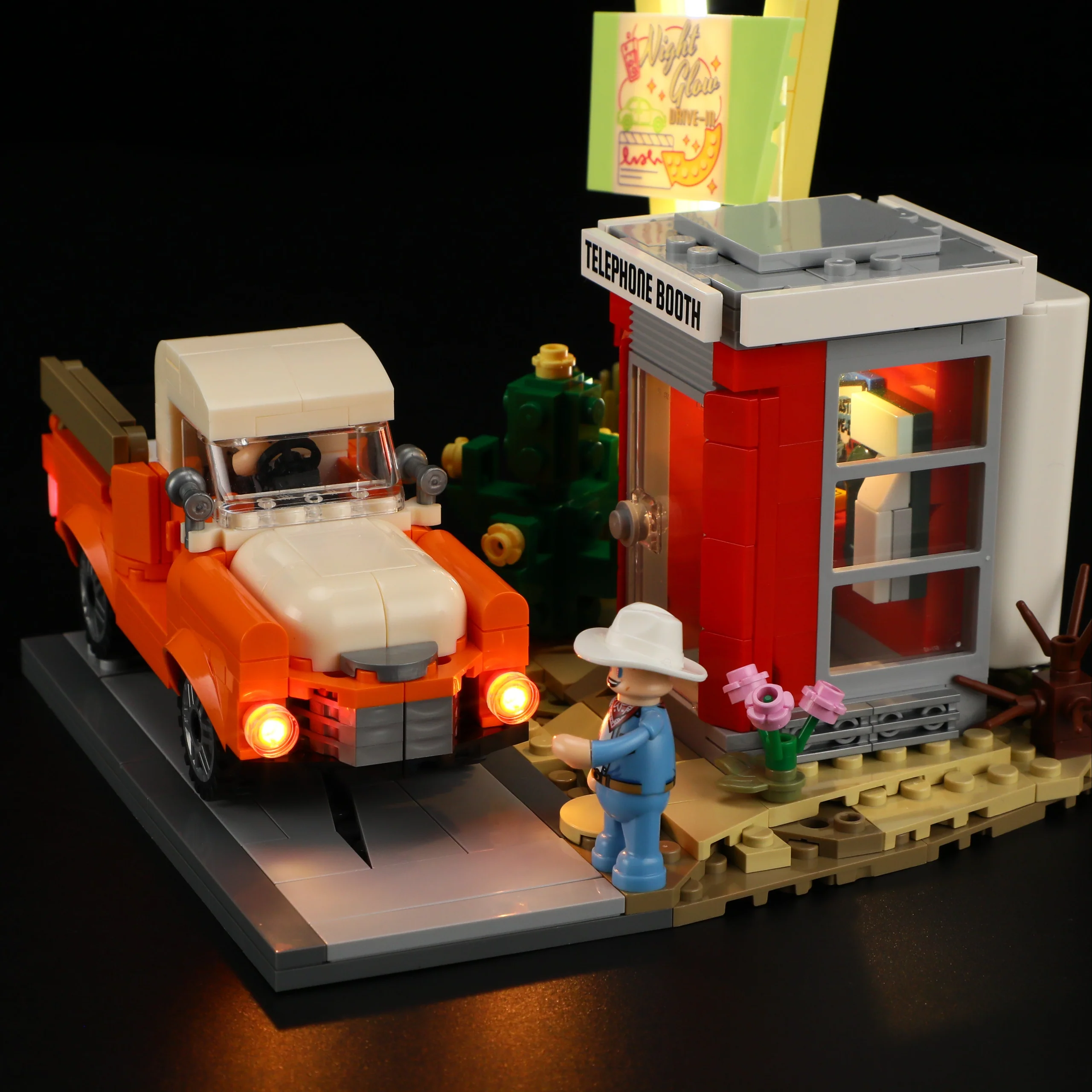 Sunset Stopover L9082 Retro American Highway Building Set with LED Lights