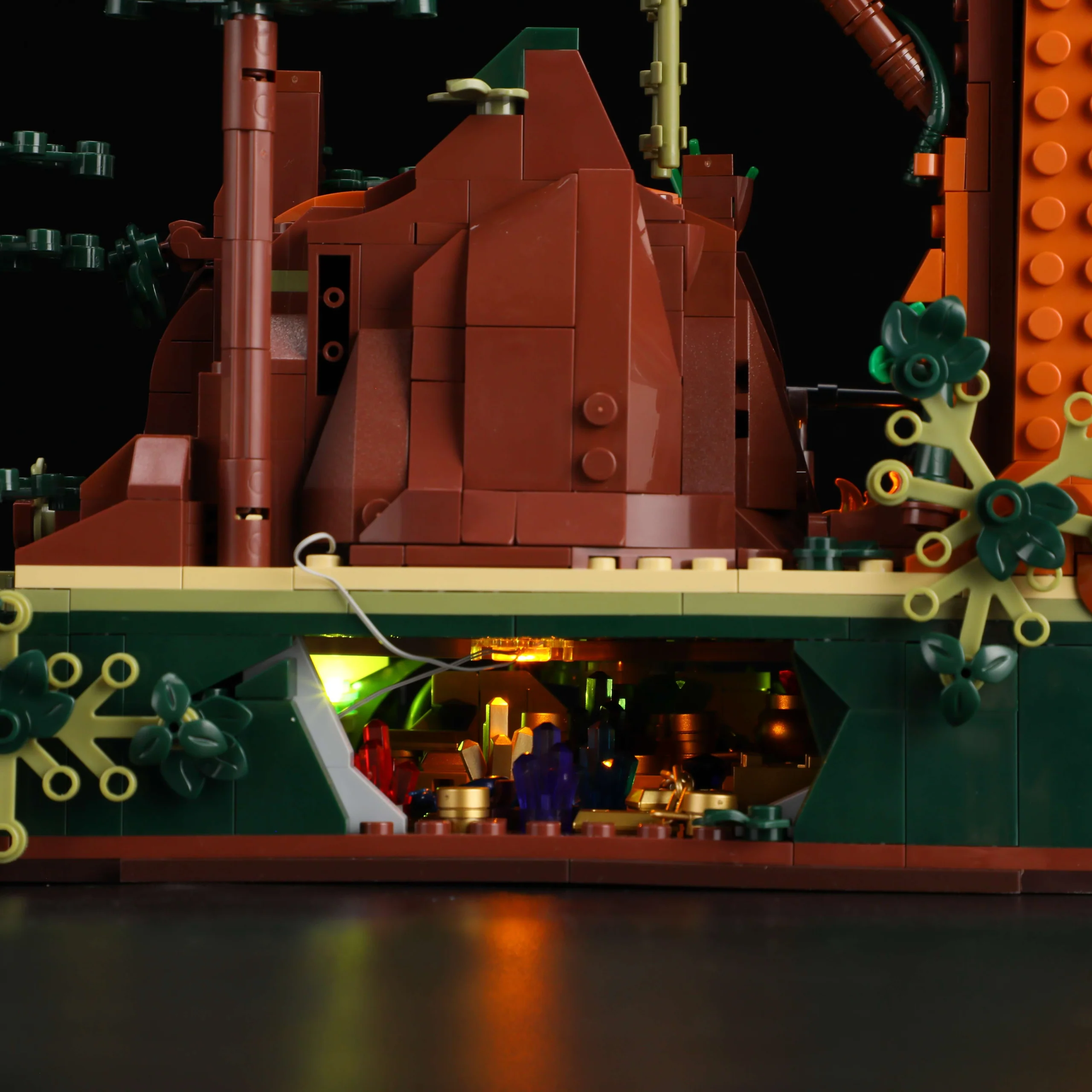 Sequoia Bandit Camp Old West Building Set with 7 LED Lights