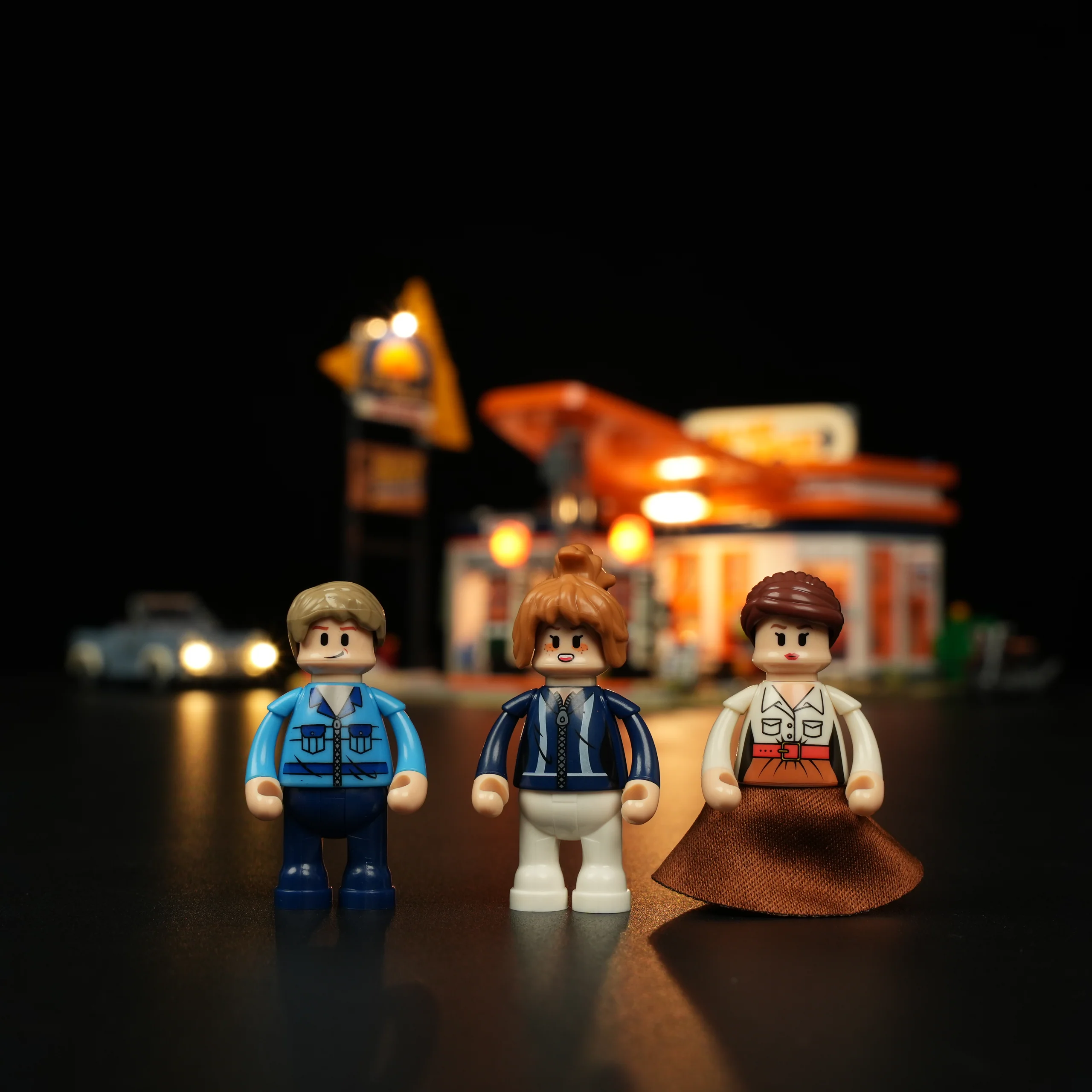Retro 1960s Gas Station Building Set with LED Lights