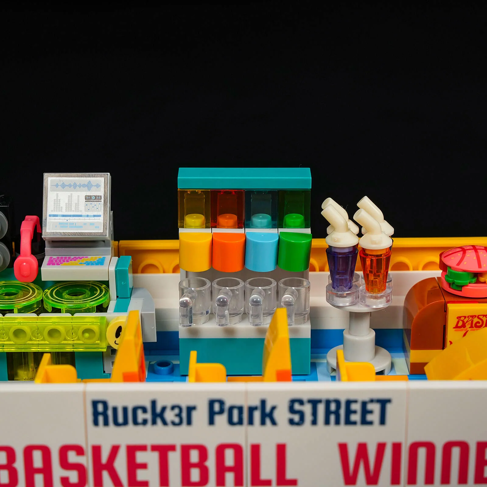 Streetball Tour Bus Double-Decker Building Set with 9 Lights