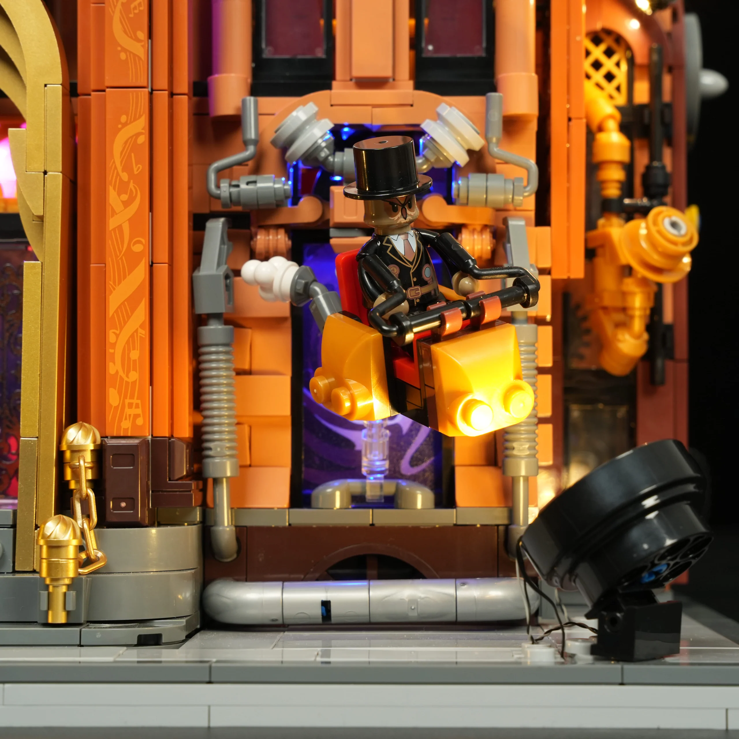 Steampunk Time Opera House Building Set with 3 Lighting Modes