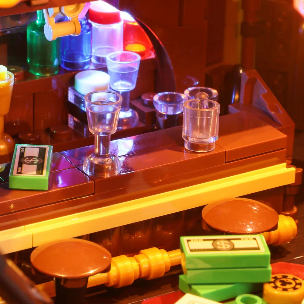 Western Saloon Building Block Set with 3 Minifigures and Lights