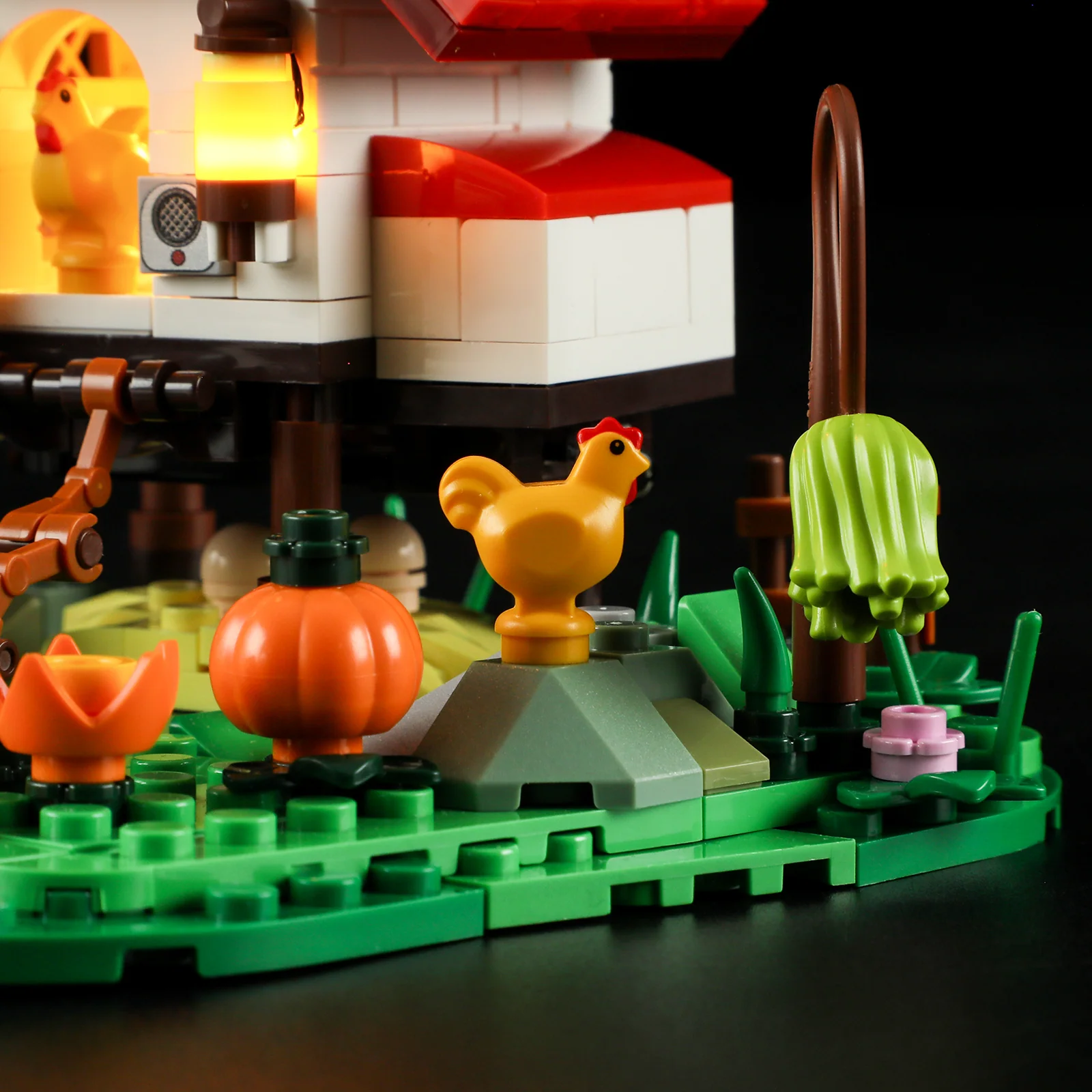 The Hen House Farm Building Set with Chickens and Lighting Kit
