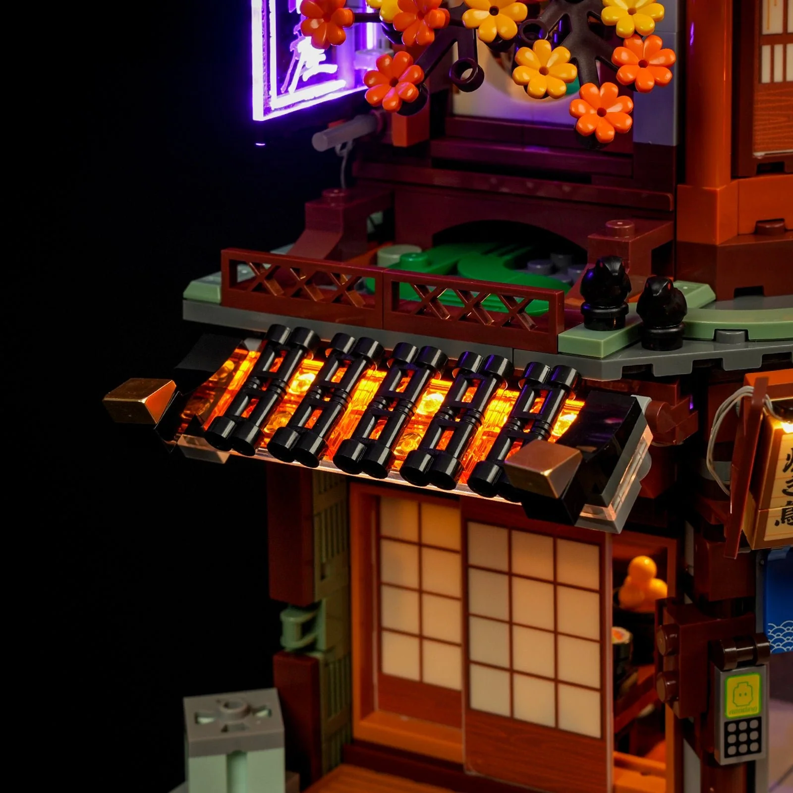 Izakaya Cyberpunk Building Set with 20 LED Lights