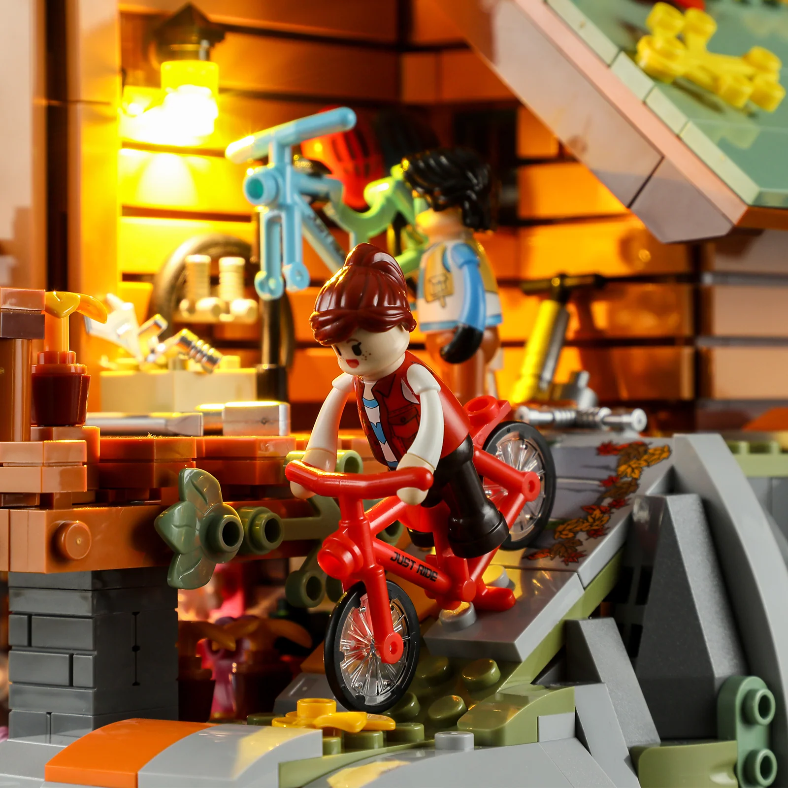 Mountain Cabin Building Set with Detachable Floors and Lighting