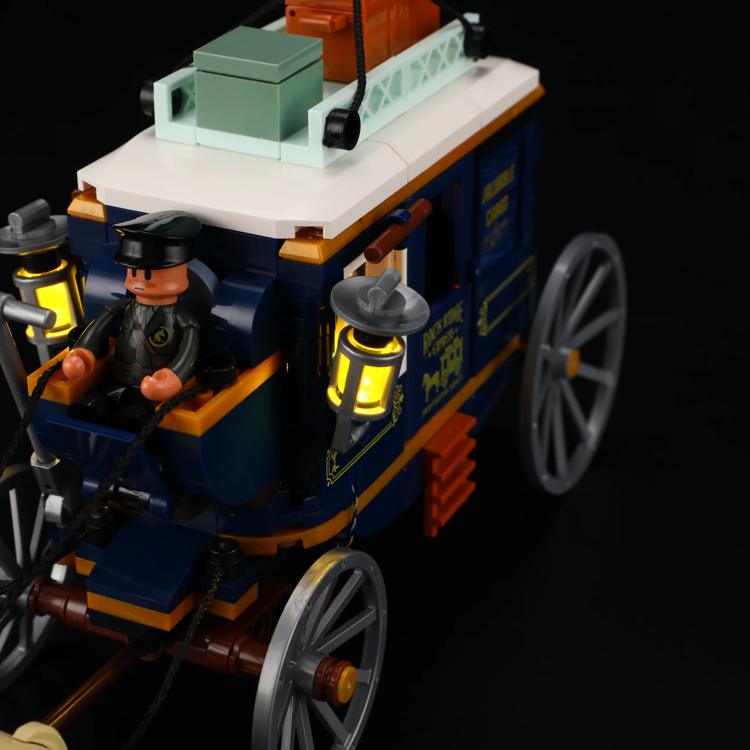 Treasure Stagecoach L9099 Western Vault Wagon with Three Light Effects