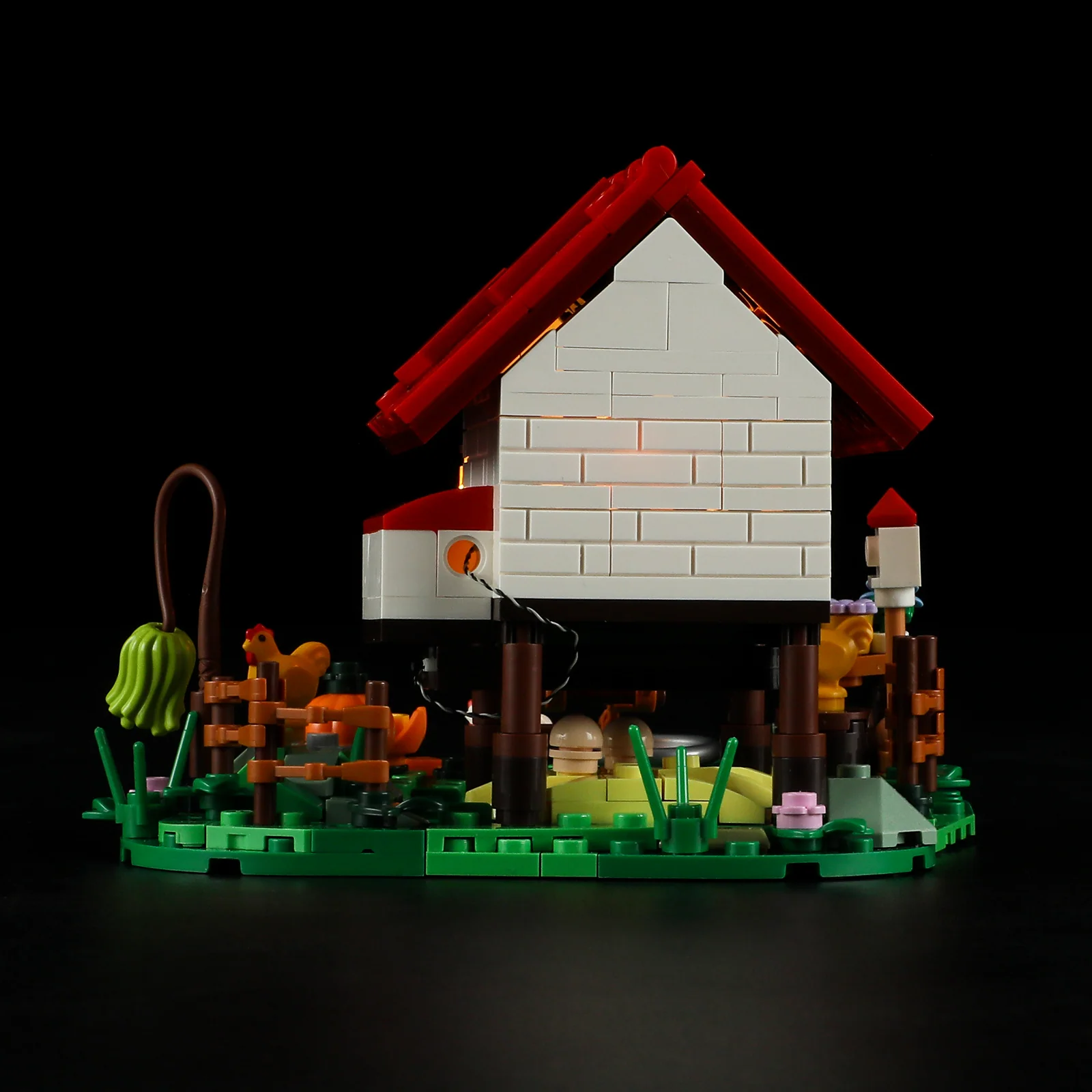 The Hen House Farm Building Set with Chickens and Lighting Kit