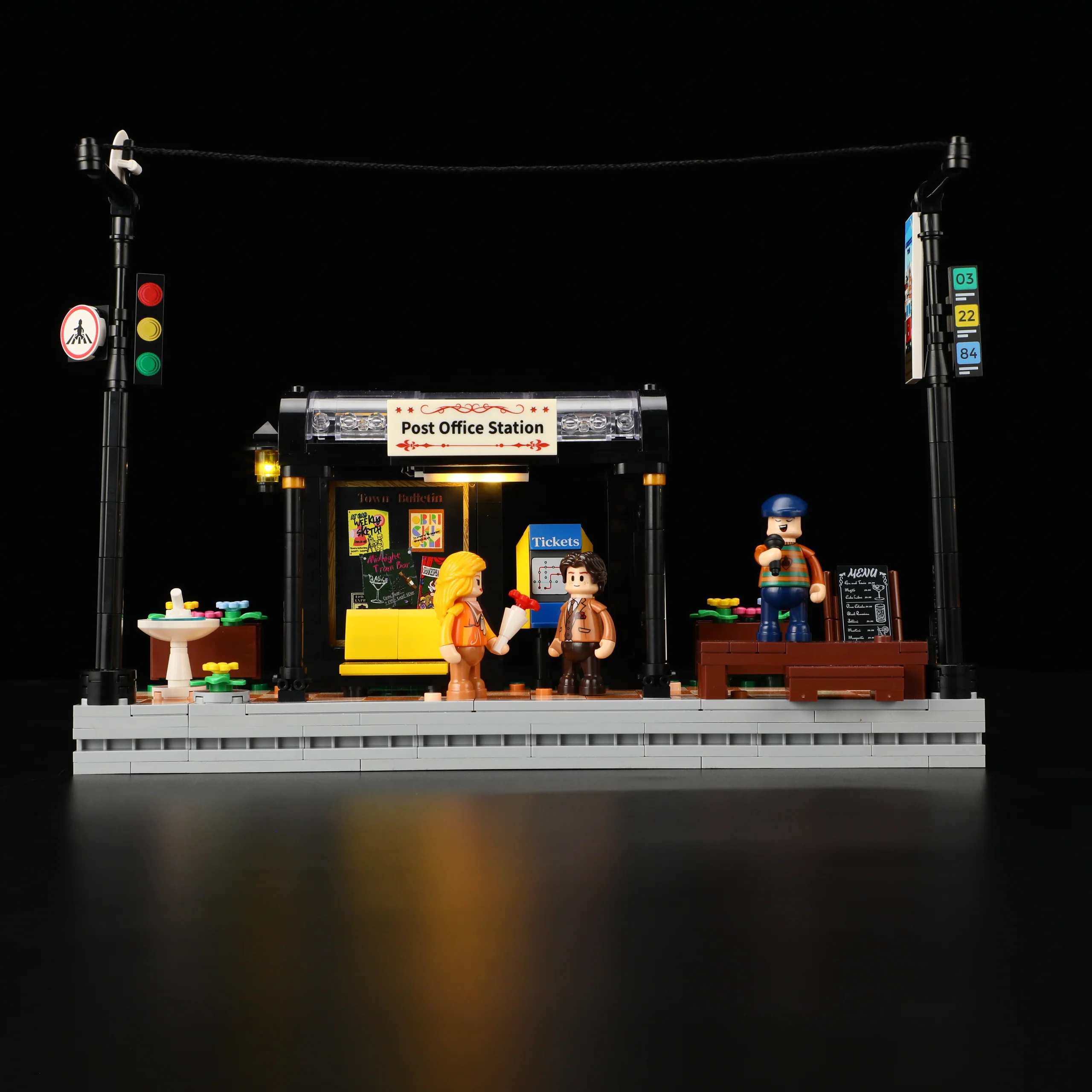 Heritage Tram and Station Building Set with Nine Lights