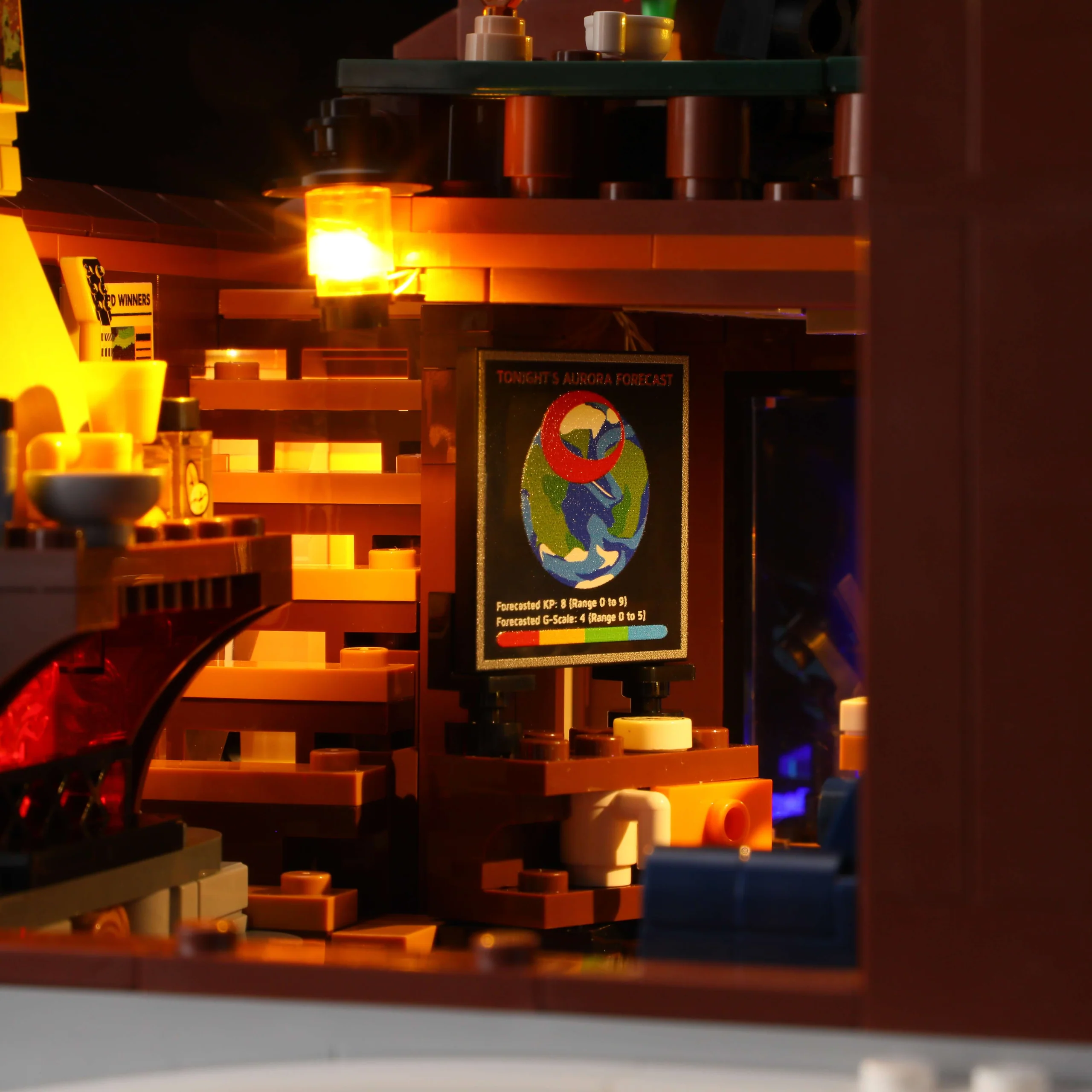 Aurora Cabin Nordic Building Set with Glass Observatory