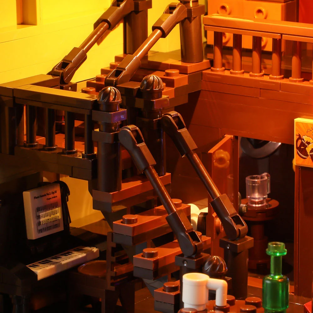 Western Saloon Building Block Set with 3 Minifigures and Lights