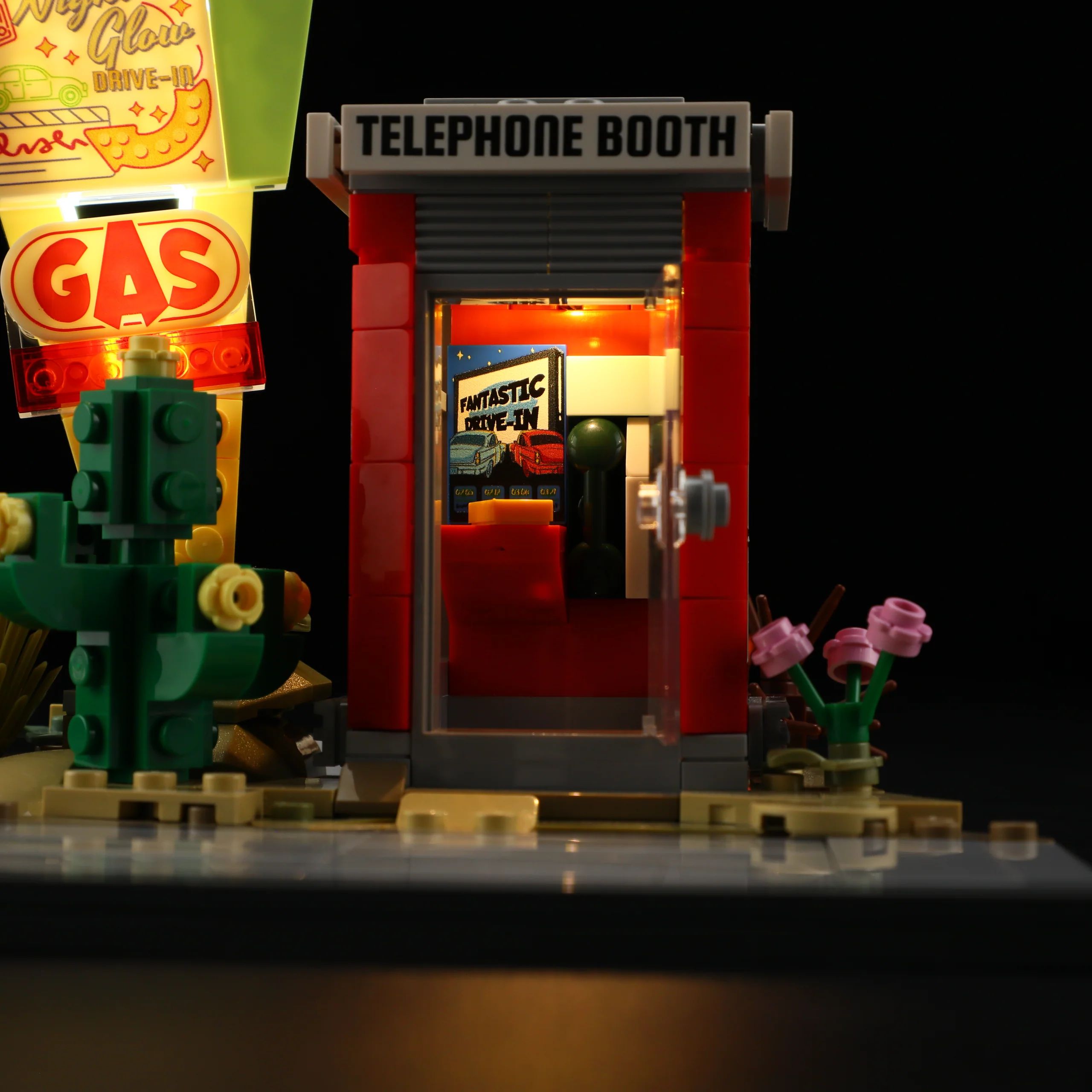 Sunset Stopover L9082 Retro American Highway Building Set with LED Lights