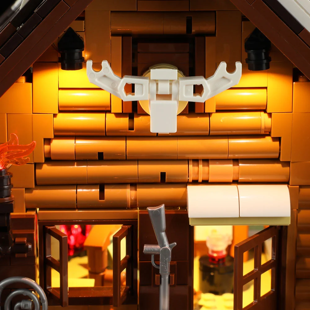Hunting Cabin Building Set with Lights, Hunter Minifigure and Animals