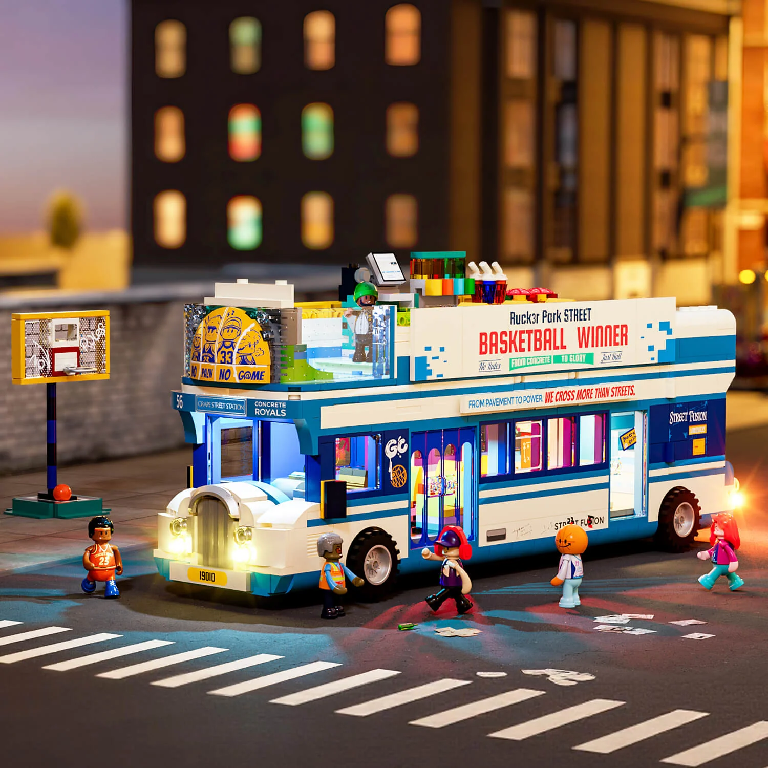 Streetball Tour Bus Double-Decker Building Set with Minifigures