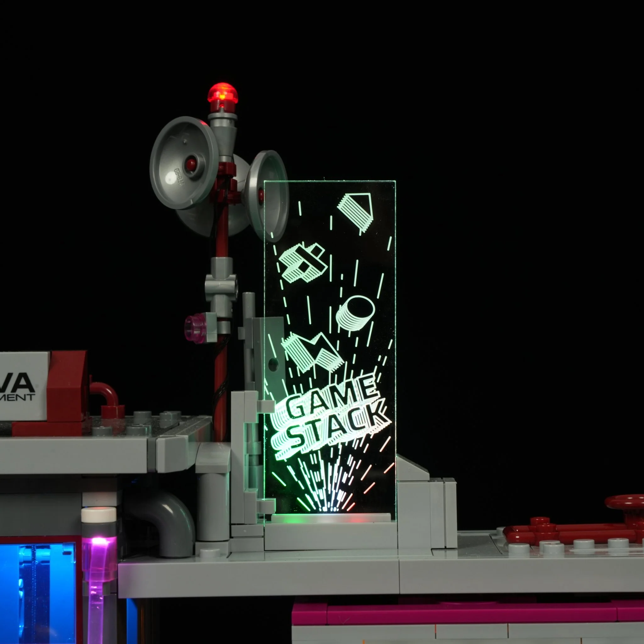 Game Stack L9095 Cyberpunk Entertainment District Building Set with Neon Lights