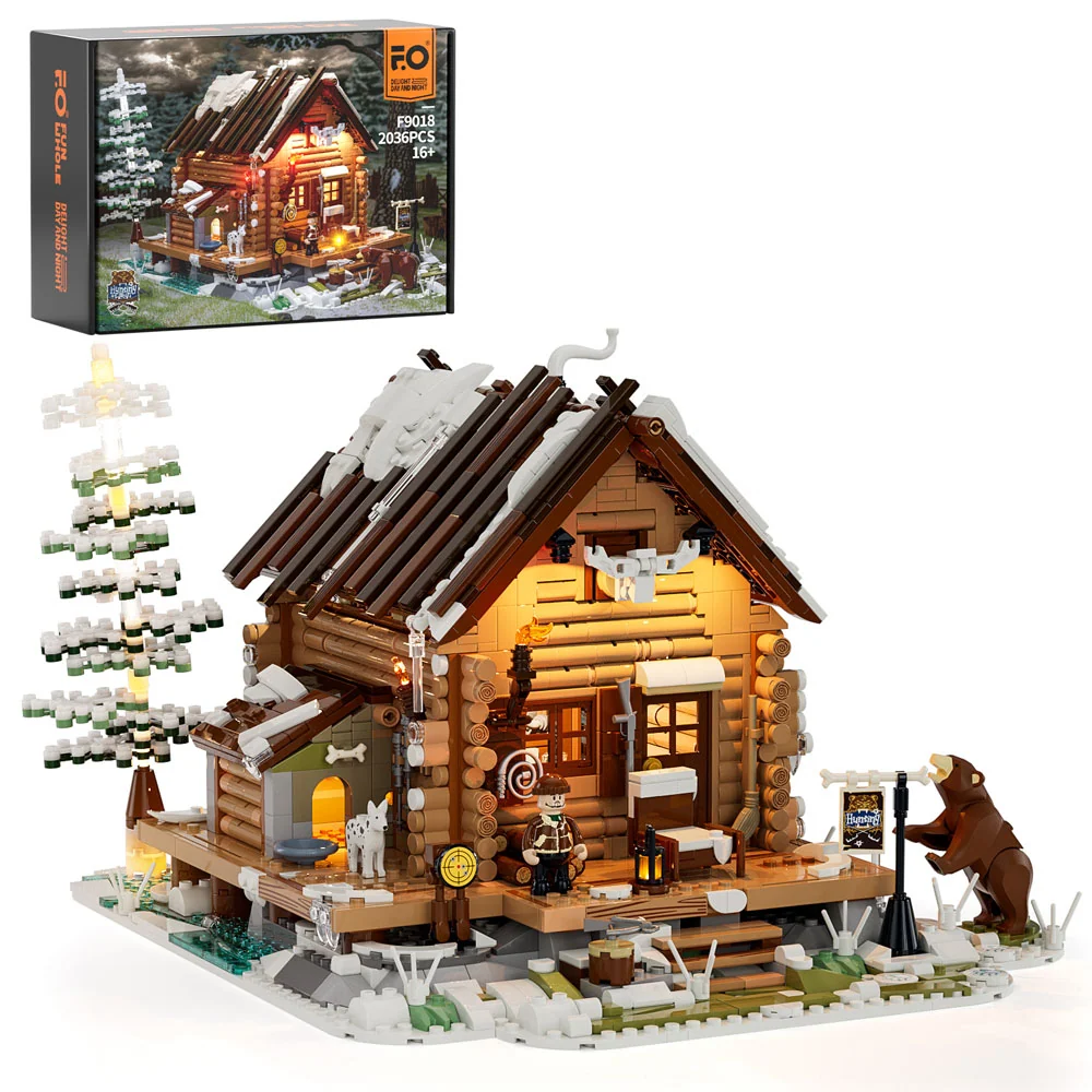 Hunting Cabin Building Set with Lights, Hunter Minifigure and Animals