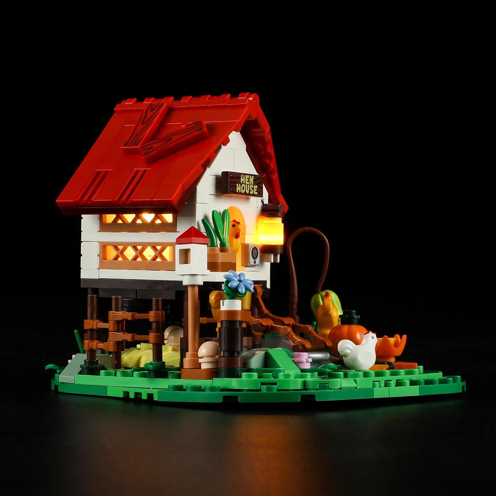 The Hen House Farm Building Set with Chickens and Lighting Kit